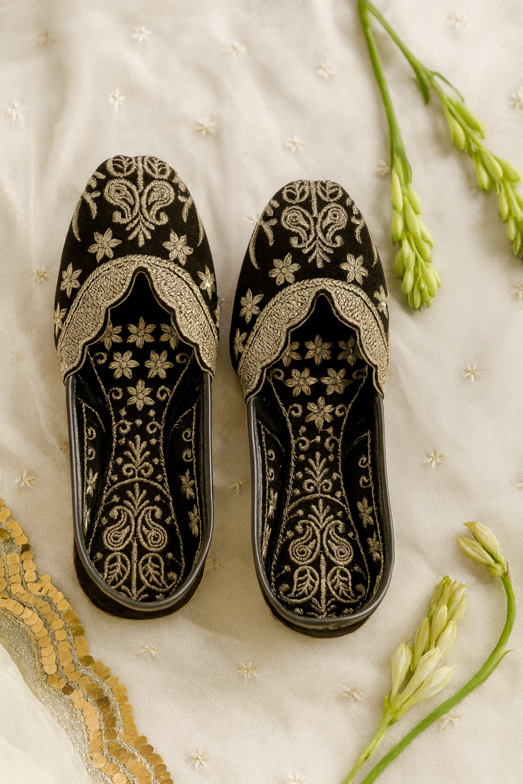 Black Velvet Juttis – Antique Gold Zari Embroidery | Handcrafted Ethnic Elegance
