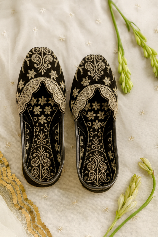 Black Velvet Juttis – Antique Gold Zari Embroidery | Handcrafted Ethnic Elegance